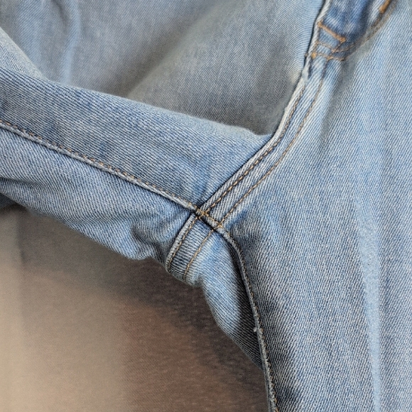 Flying Monkey Light Wash Distressed Skinny Jeans - Picture 4 of 8